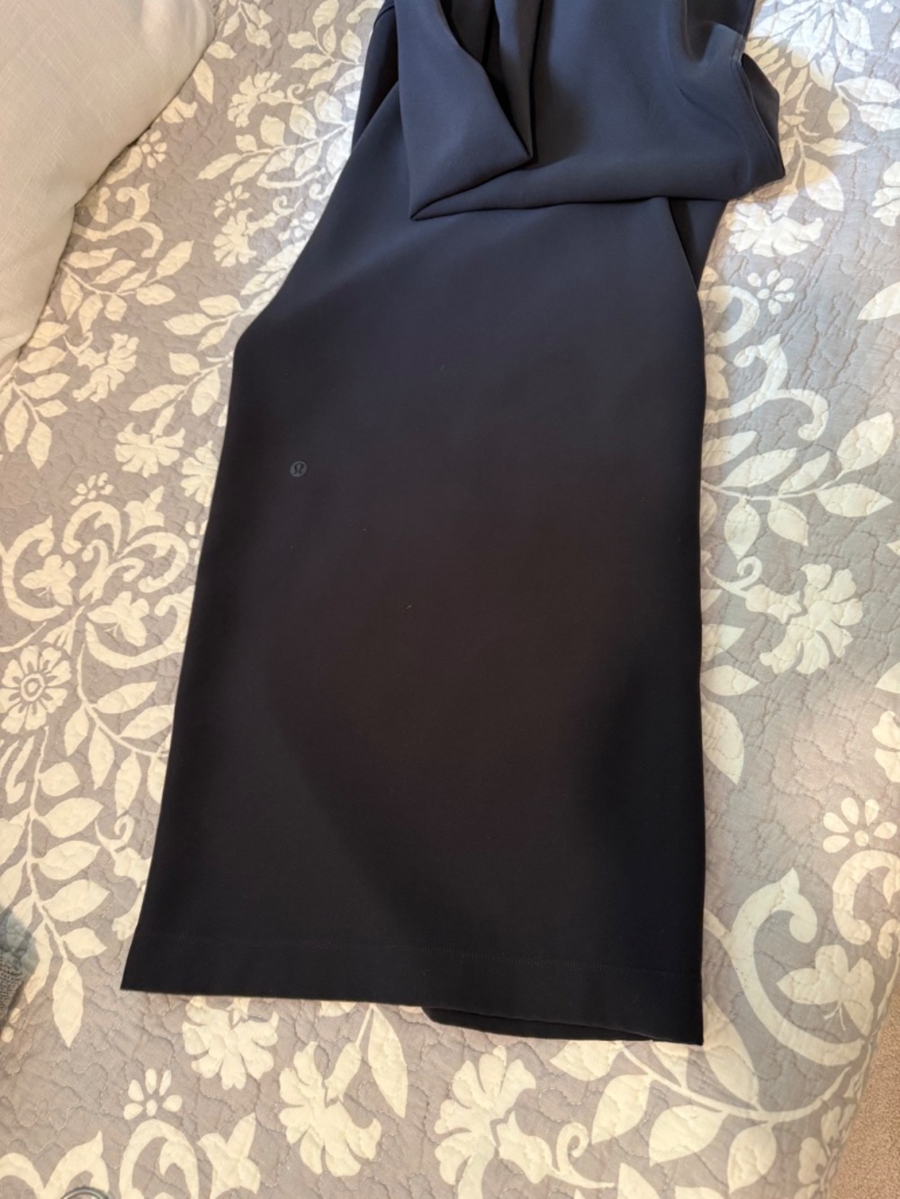 Lululemon On the Fly Wide Leg Black Pant - Picture 6 of 6